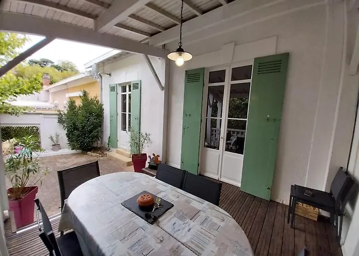 Feriehus Centre - 600 M De La 4 8 Couch *