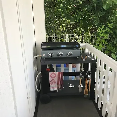 Tatil Evi Centre - 600 M De La 4 8 Couch