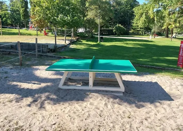 別荘 Centre - 600 M De La 4 8 Couch